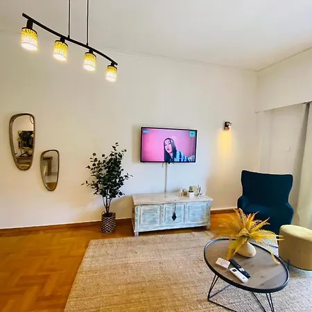 2 Bd In Koukaki 8' Away From Acropolis Apartment