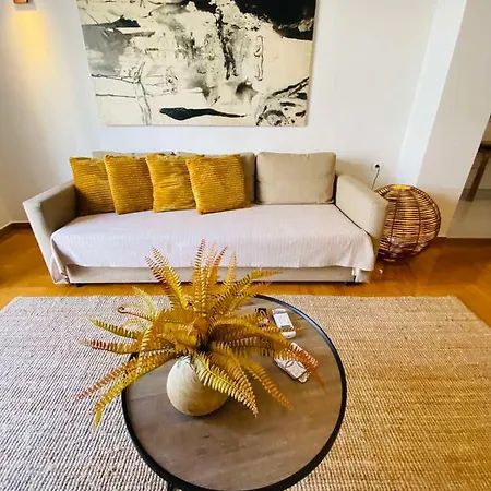 2 Bd In Koukaki 8' Away From Acropolis Athens